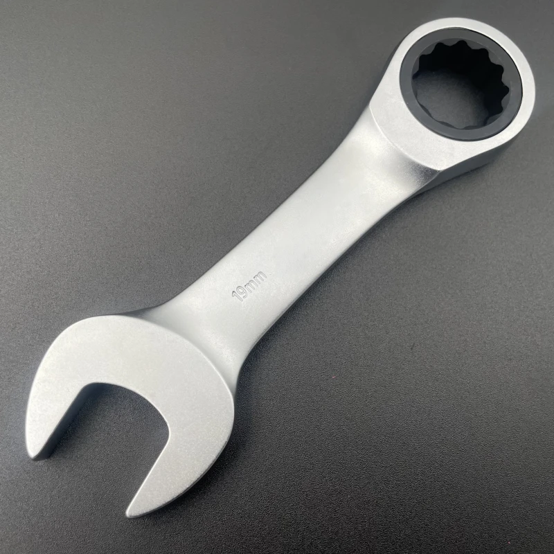 STUBBY COMBINATION GEAR WRENCH